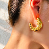 SHEWIT Twisted Hoops